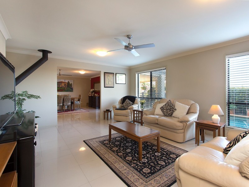 7 Greenwood Close, Moggill QLD 4070