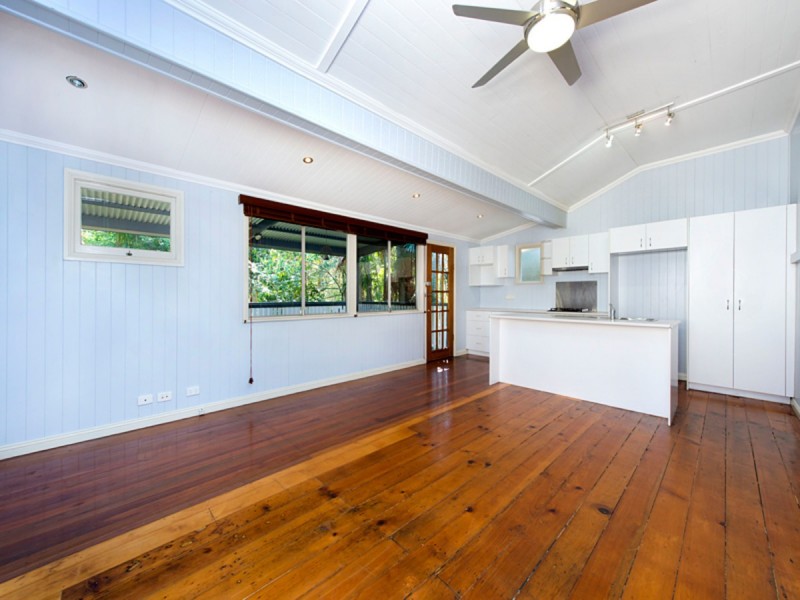 16 Eton Street, Toowong QLD 4066