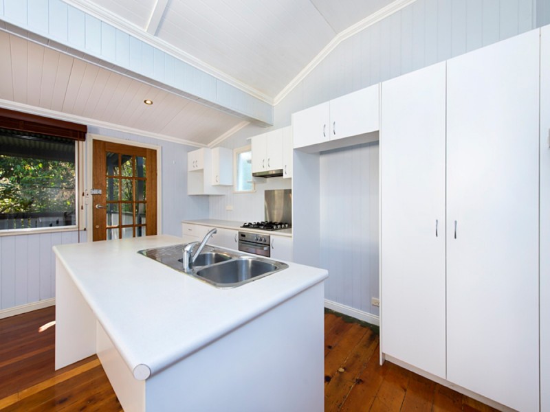 16 Eton Street, Toowong QLD 4066