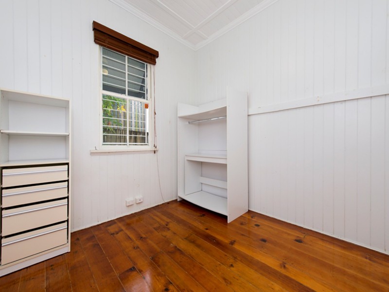 16 Eton Street, Toowong QLD 4066