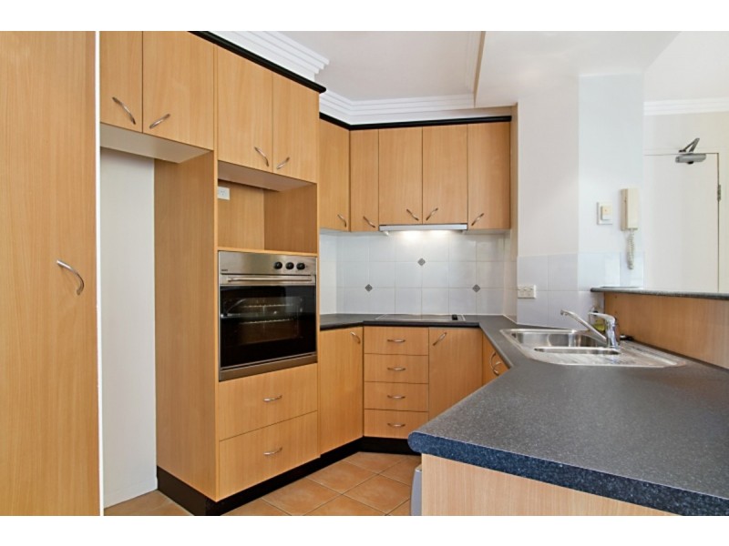 3/121 Sir Fred Schonell Drive, St Lucia QLD 4067