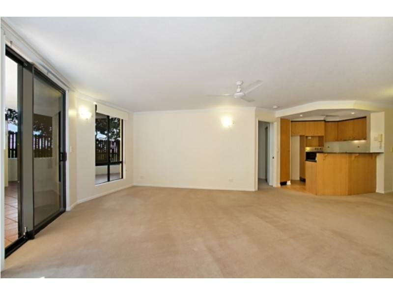 3/121 Sir Fred Schonell Drive, St Lucia QLD 4067