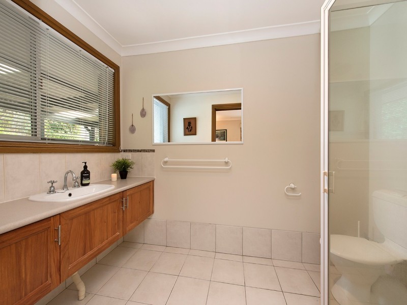 7 Kanooka Street, Bellbowrie QLD 4070