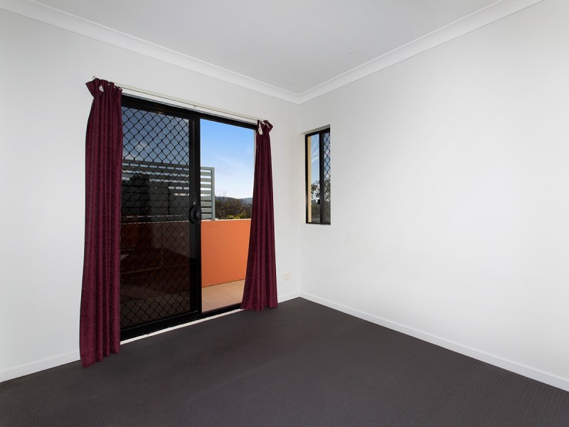 5/194 Carmody Road, St Lucia QLD 4067