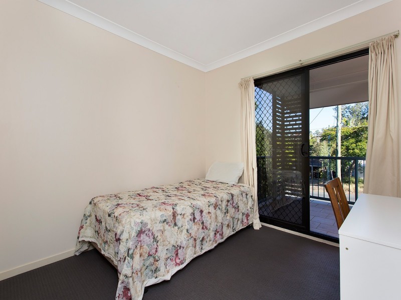 5/194 Carmody Road, St Lucia QLD 4067