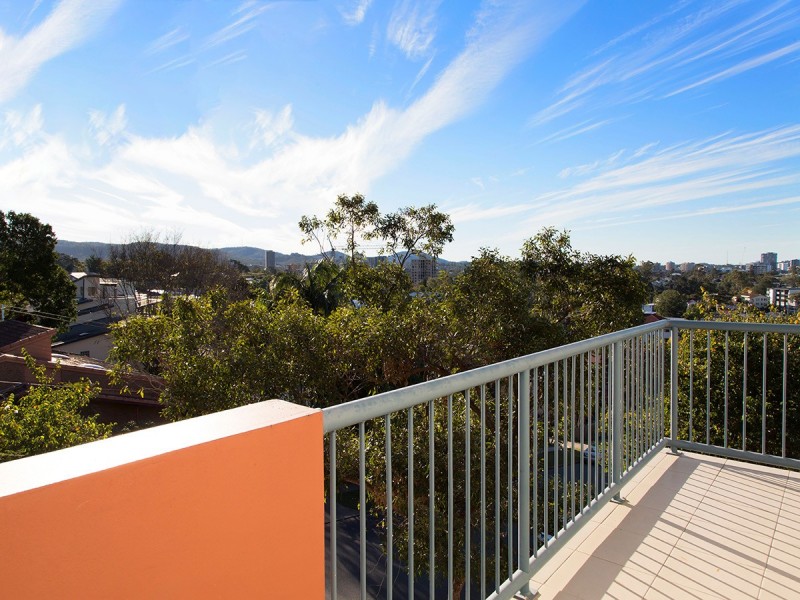 5/194 Carmody Road, St Lucia QLD 4067