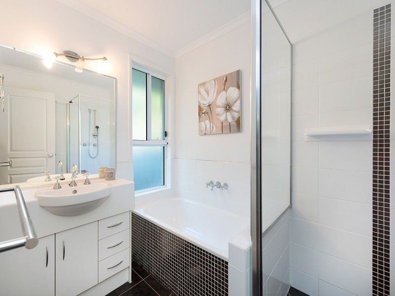 47 Westaway Crescent, Bellbowrie QLD 4070
