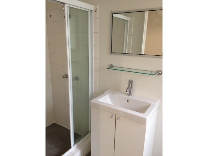 3/33 Highview Terrace, St Lucia QLD 4067