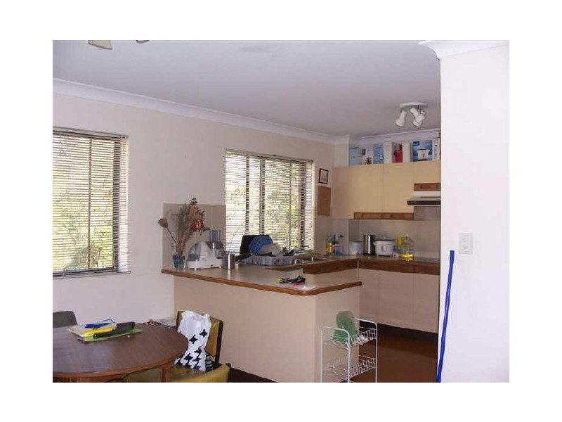 2/33 Grove Street, Toowong QLD 4066