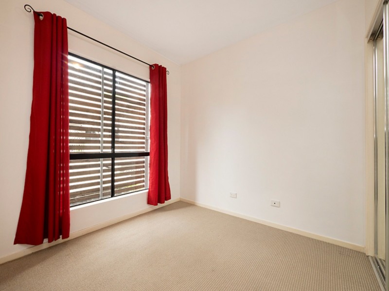 2/26 Lambert Road, Indooroopilly QLD 4068