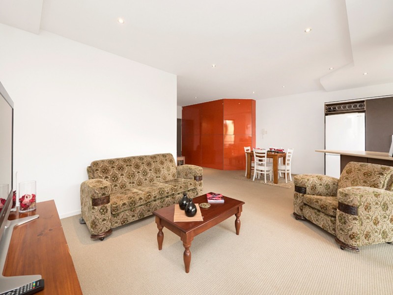 2/26 Lambert Road, Indooroopilly QLD 4068