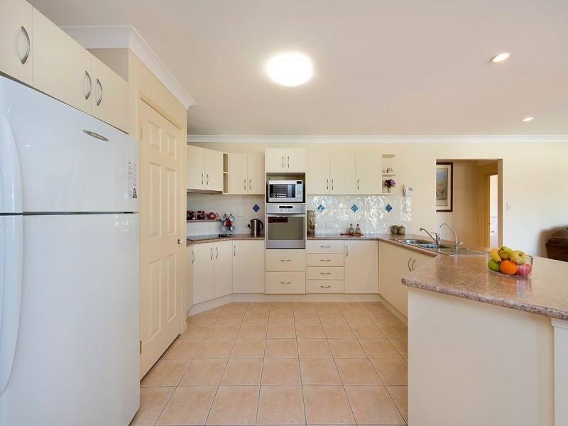 7 Sandlewood Close, Moggill QLD 4070