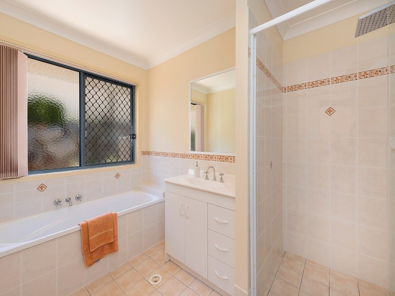 7 Sandlewood Close, Moggill QLD 4070