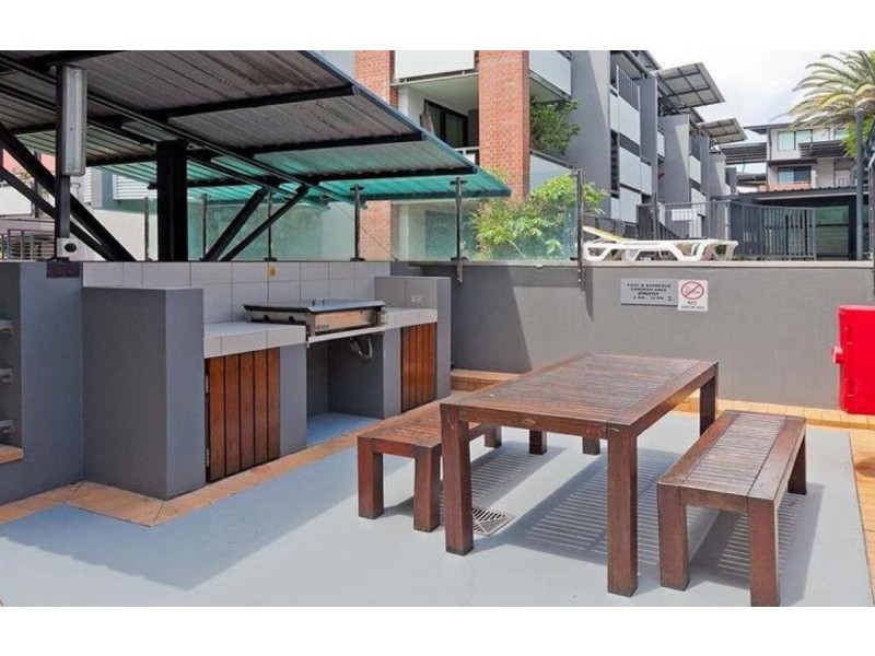 141/8 Dath Street, Teneriffe QLD 4005