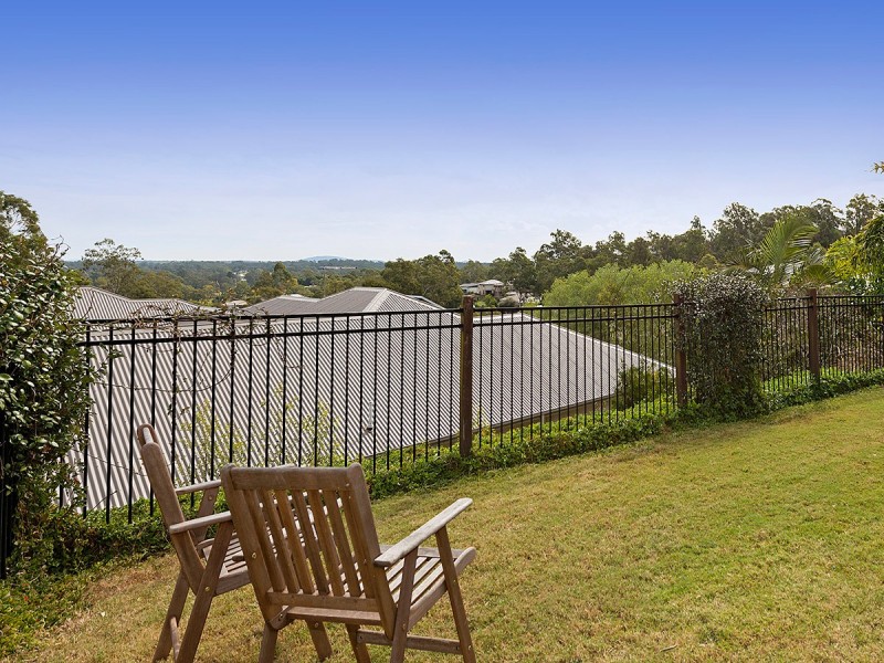 15 Stanaway Place, Bellbowrie QLD 4070