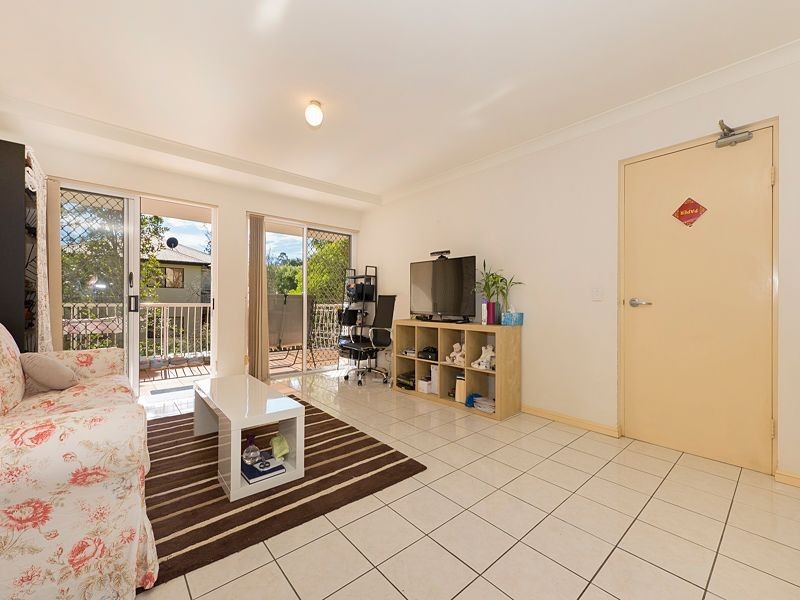 2/73 Waverley Road, Taringa QLD 4068