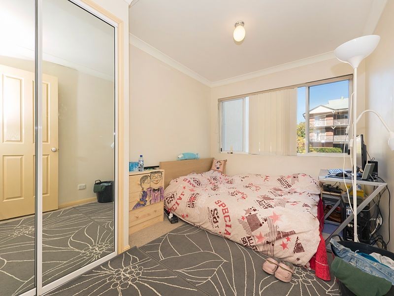 2/73 Waverley Road, Taringa QLD 4068