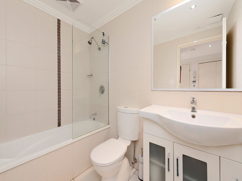 1/76 Durham Street, St Lucia QLD 4067