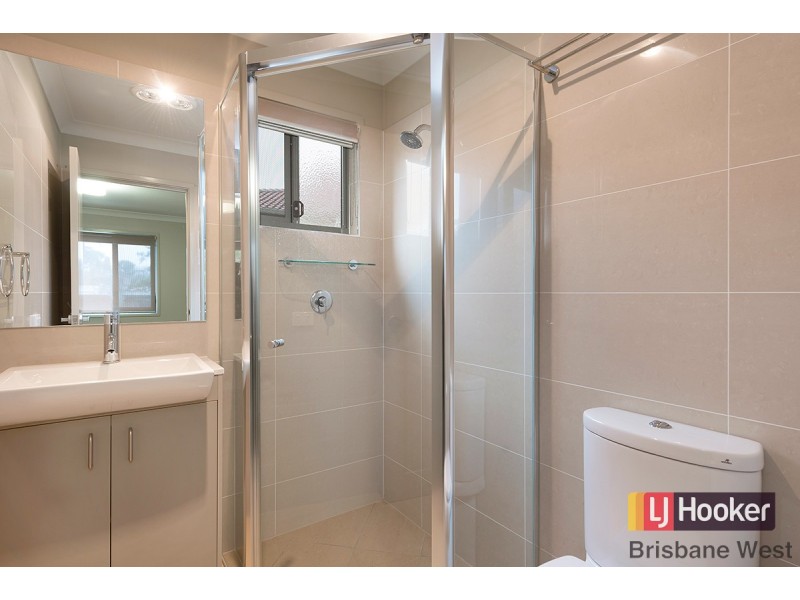 1/16 Brasted Street, Taringa QLD 4068