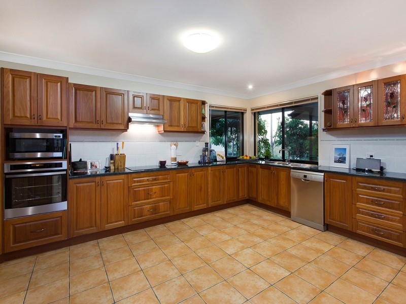 84 Beaufort Crescent, Moggill QLD 4070