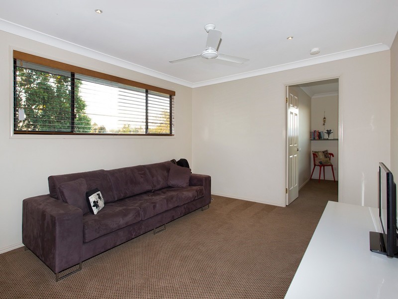 84 Beaufort Crescent, Moggill QLD 4070