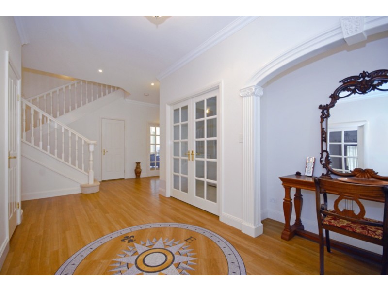 113 Herron Road, Pullenvale QLD 4069