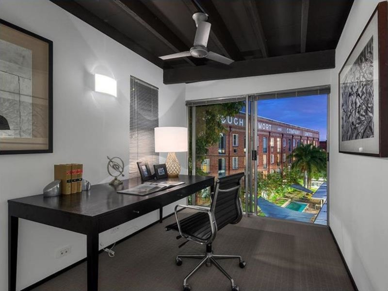 13 Mole Street, Teneriffe QLD 4005