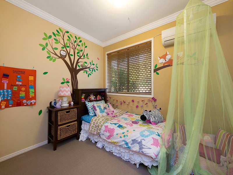 1 Taradale Close, Moggill QLD 4070