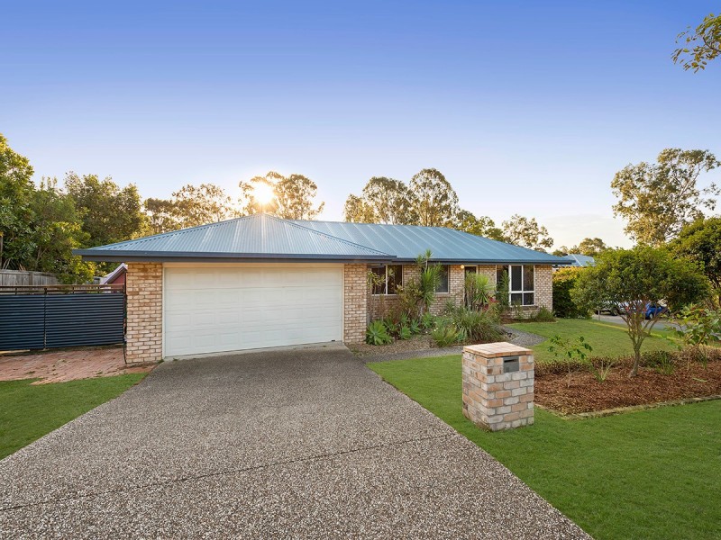 1 Taradale Close, Moggill QLD 4070