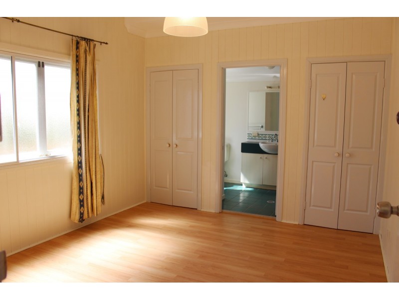 46 Whitmore Street, Taringa QLD 4068