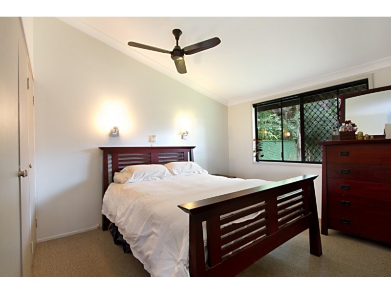 70 Thorpe Street, Indooroopilly QLD 4068