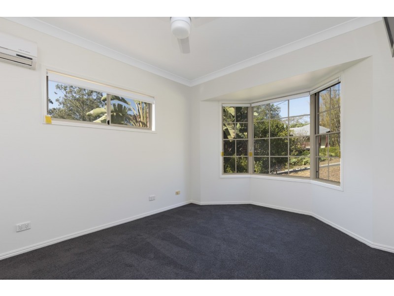 18 Mossman Street, Taringa QLD 4068