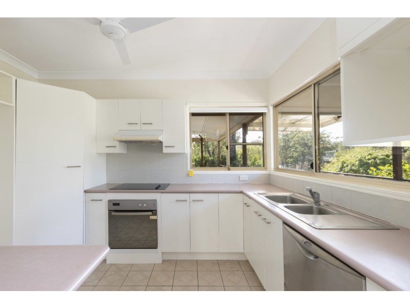 18 Mossman Street, Taringa QLD 4068