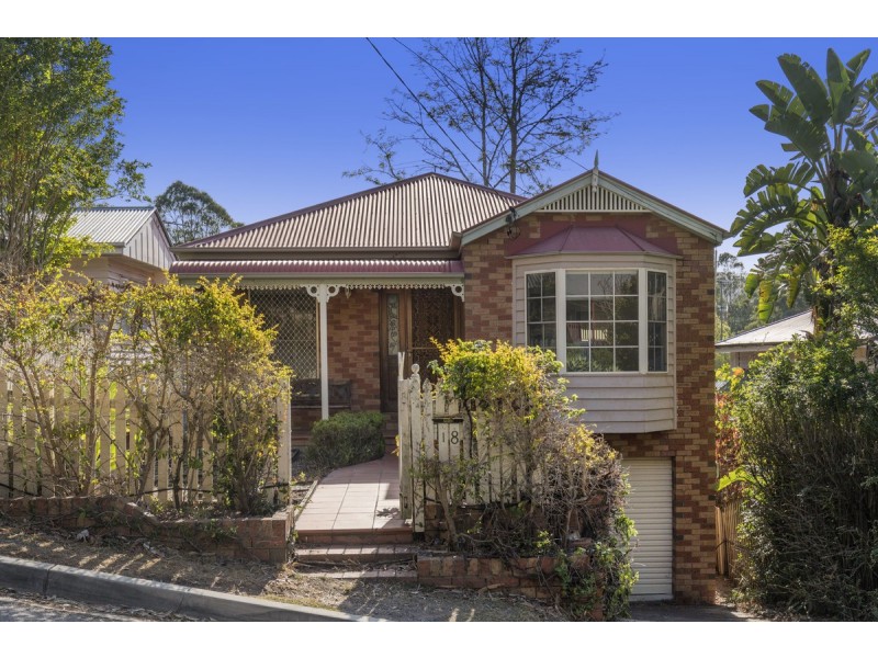 18 Mossman Street, Taringa QLD 4068