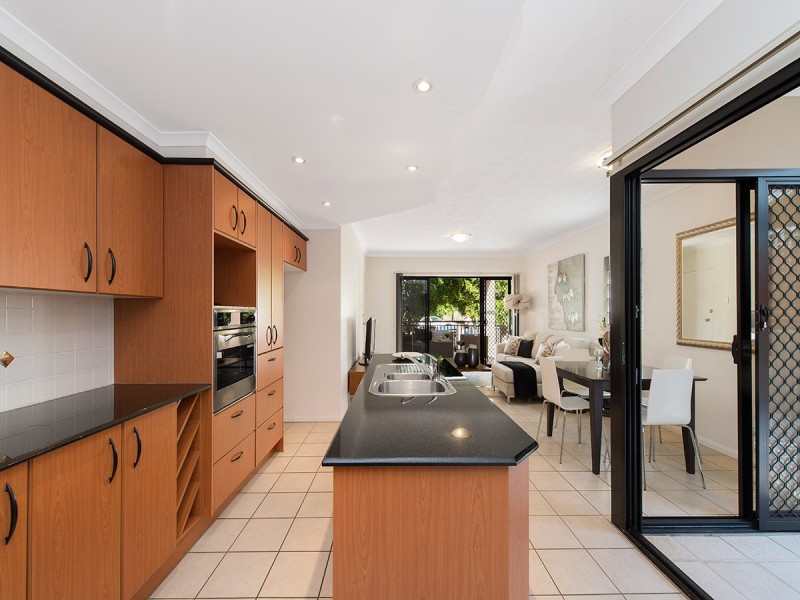 1/29 Holland Street, Toowong QLD 4066