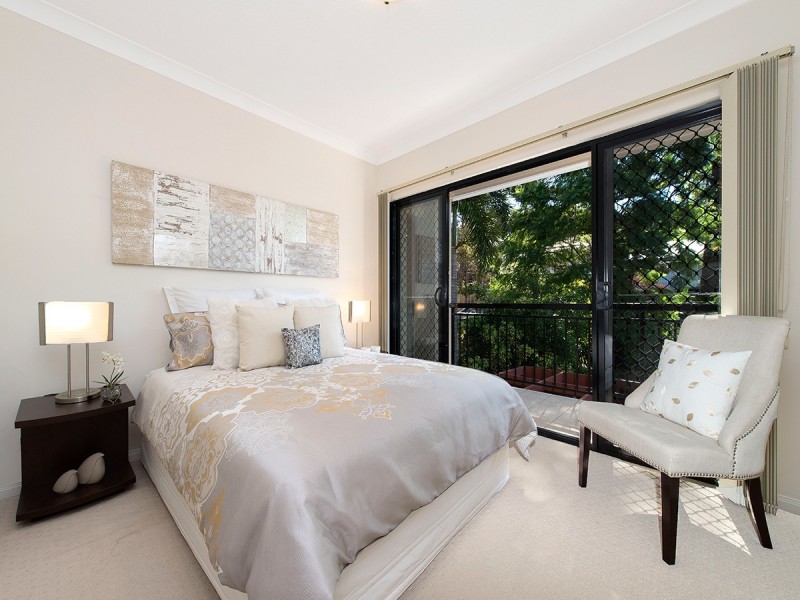 1/29 Holland Street, Toowong QLD 4066