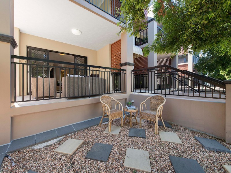 1/29 Holland Street, Toowong QLD 4066