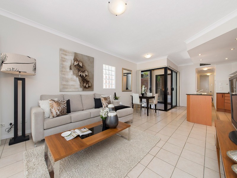 1/29 Holland Street, Toowong QLD 4066