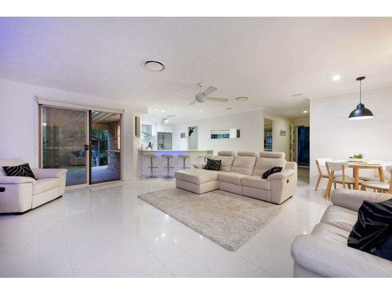 57 Gibson Crescent, Bellbowrie QLD 4070