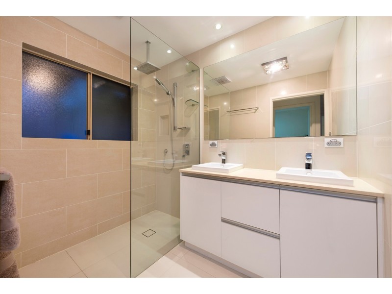 57 Gibson Crescent, Bellbowrie QLD 4070