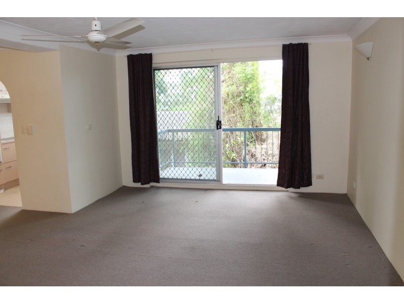 4/117 Clarence Road, Indooroopilly QLD 4068