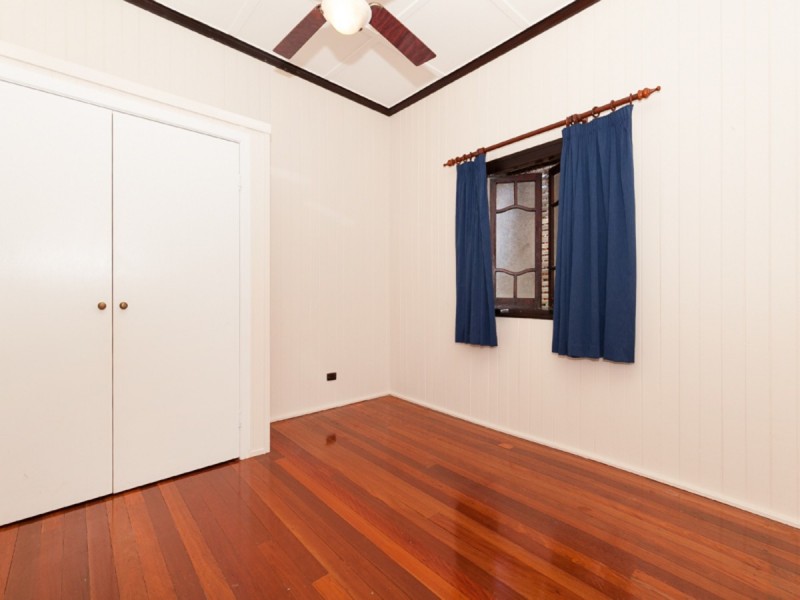 9 Sleath Street, Toowong QLD 4066