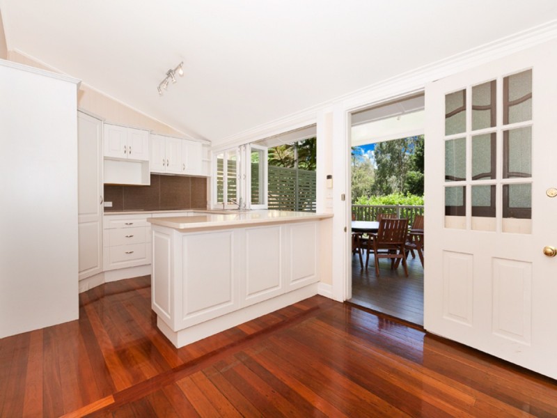 9 Sleath Street, Toowong QLD 4066