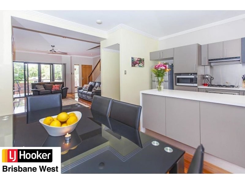 11 Biran Street, Coorparoo QLD 4151