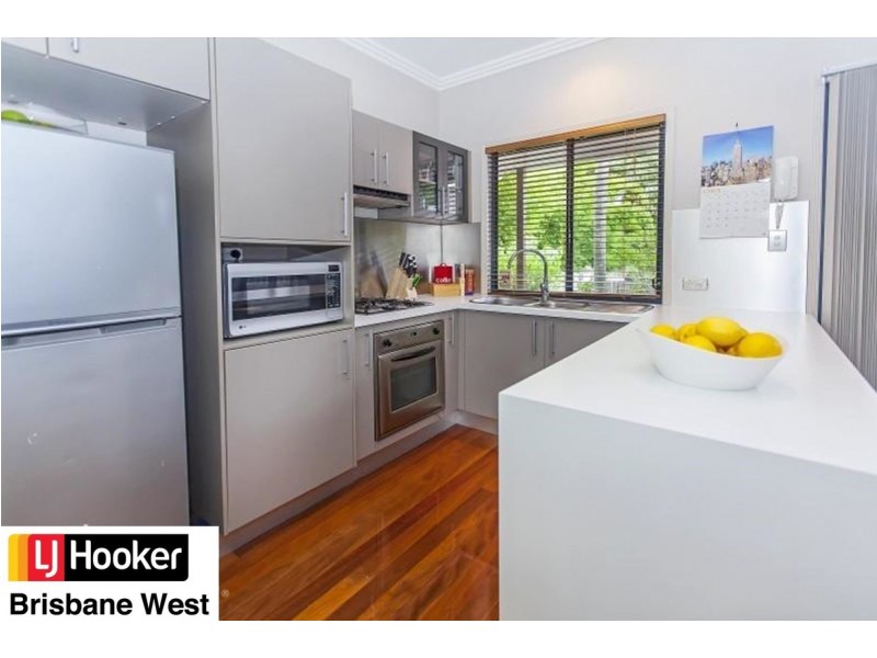 11 Biran Street, Coorparoo QLD 4151