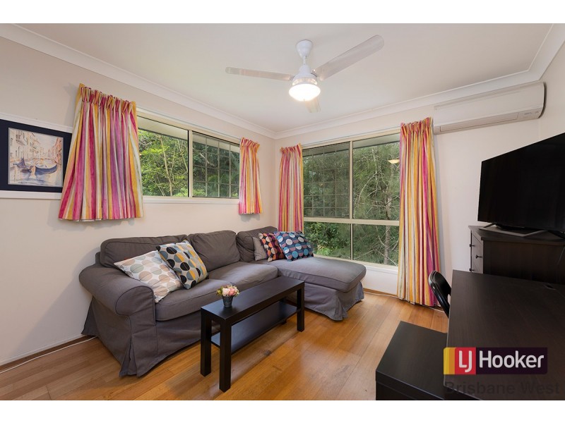 4/47 Newcomen Street, Indooroopilly QLD 4068