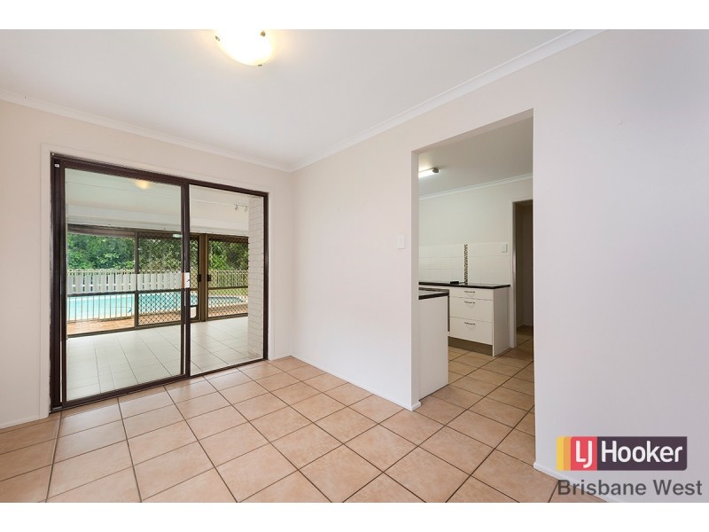 24 Samarai Street, Moggill QLD 4070
