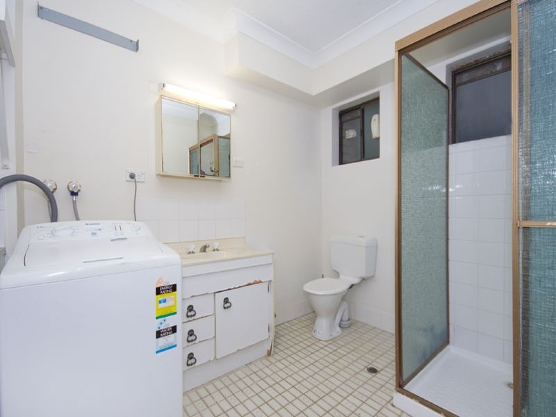 2/31 Bishop Street, St Lucia QLD 4067