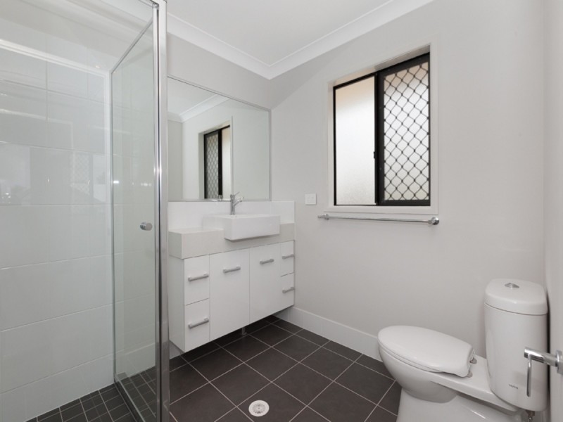 24 Zeitoun Street, Mitchelton QLD 4053