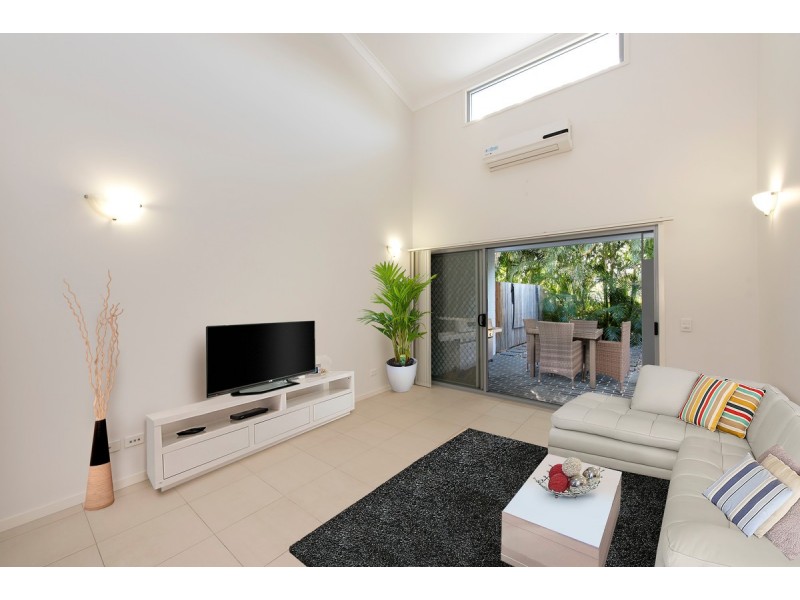 2/28 Railway Terrace, Corinda QLD 4075
